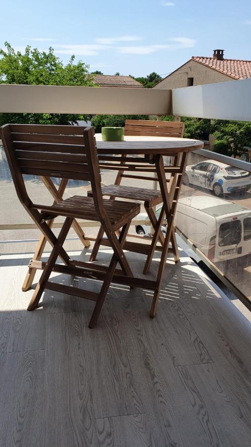Tropical - Appt Climatise - Proche Plage - Aquarium - Parking - Wifi กาเนต์-อ็อง-รูสซียง ภายนอก รูปภาพ